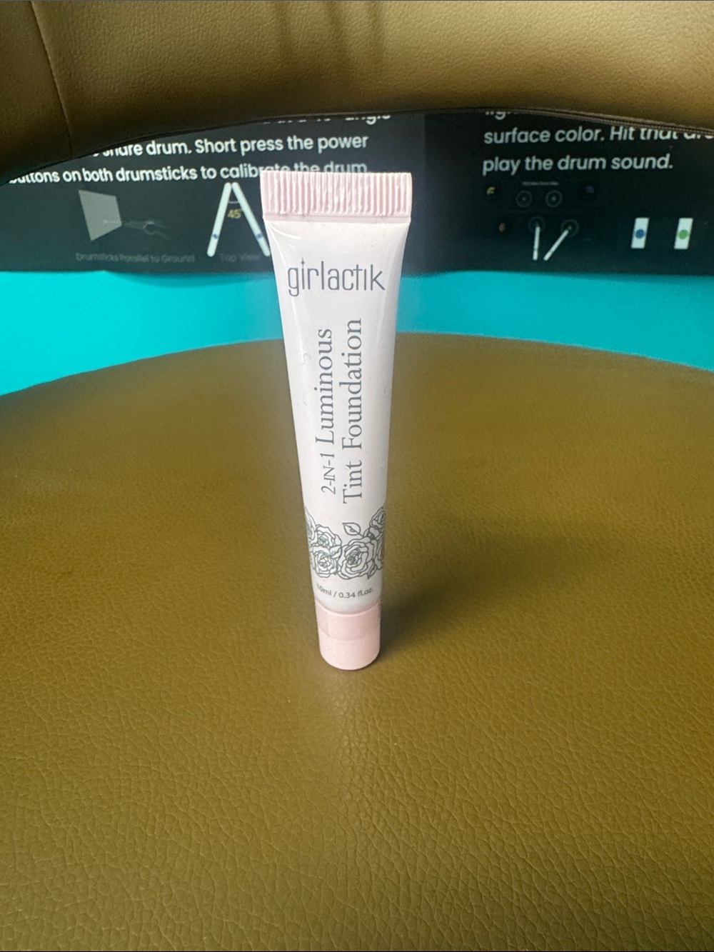 Girlactik 2-in-1 Luminous Tint Foundation -  f4 medium